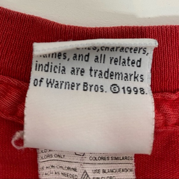 VTG Looney Tunes Tweety Bird Christmas Tee Shirt - Picture 3 of 6